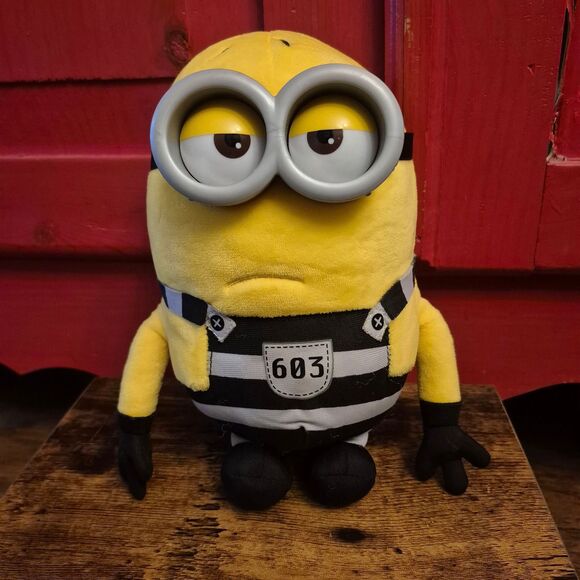 Despicable Me 3 Deluxe Talking Jail Time Tom Minion 9" Plush Walmart Exclusive - Picture 1 of 2